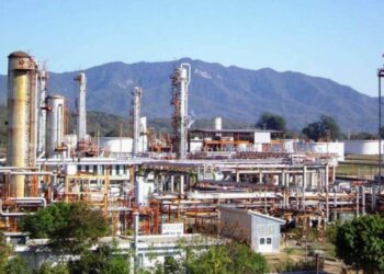 Refinería Refinor en Salta anuncia discontinuación de operaciones de refinación