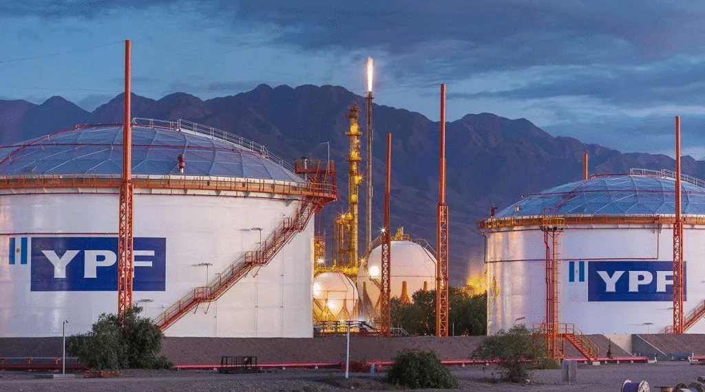 YPF inicia desarrollo de nuevas áreas en Vaca Muerta tras adquisición a TotalEnergies