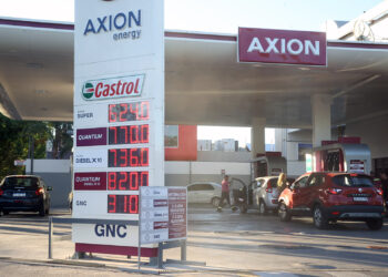 Aumento de combustibles en Argentina: la nafta y el gasoil suben hasta un 5% por la crisis energética global