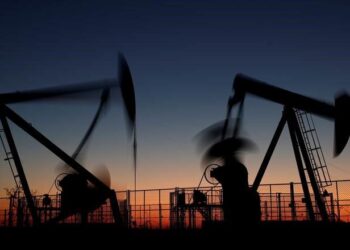 Wall Street cierra a la baja en una jornada de alta volatilidad por la crisis en Medio Oriente y el alza del petróleo