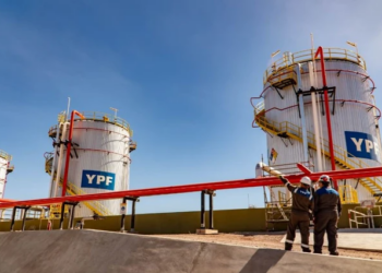 La Justicia de EE.UU. falló a favor de la Argentina y revocó la condena por más de US$ 16.000 millones por la expropiación de YPF