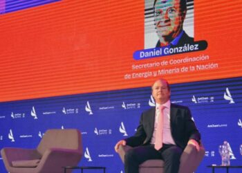 Vaca Muerta impulsa a Argentina a un récord histórico: proyectan 1 millón de barriles de petróleo diarios en 2026