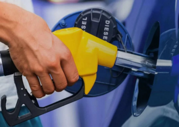 YPF no bajará el precio de los combustibles aunque caiga el barril de petróleo