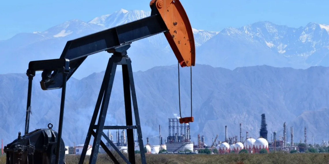 Cinco empresas petroleras compiten por áreas abandonadas en Mendoza: quiénes son y qué buscan