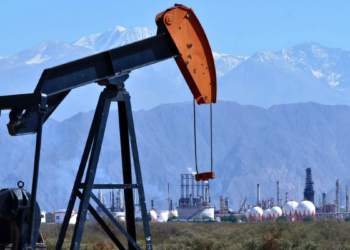 Cinco empresas petroleras compiten por áreas abandonadas en Mendoza: quiénes son y qué buscan