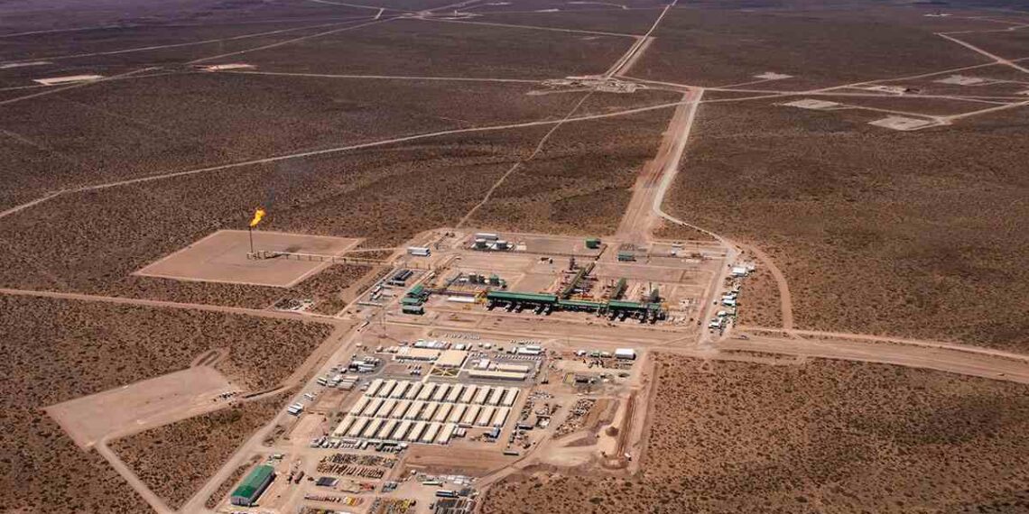 Vaca Muerta: José Luis Manzano y Mercuria Energy presentan un proyecto RIGI por u$s 6000 millones para expandir la producción